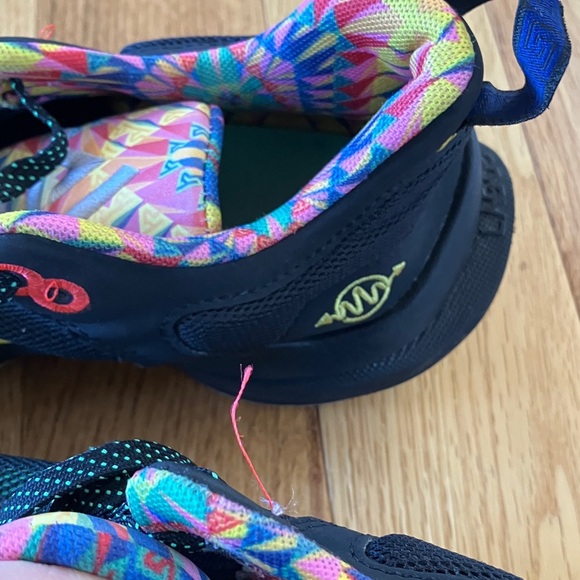 Nike Youth Giannis Immortality 2 Black Sneakers with Multicolor Accents - Picture 5 of 8